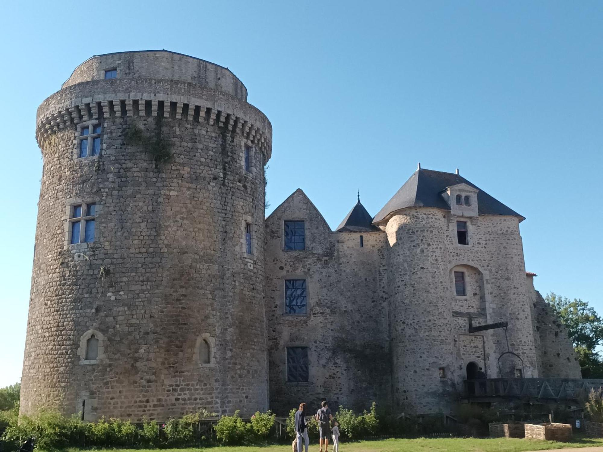 Gite De La Fecleval 6 Personnes Proche Du Puy Dufou Saint-Mesmin  외부 사진